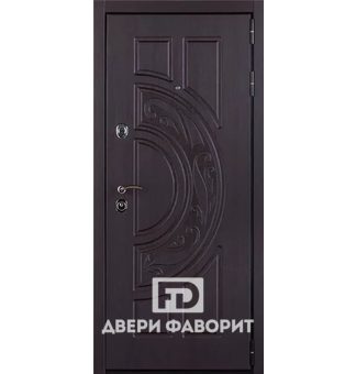 Уличная дверь с отделкой винорит черного цвета